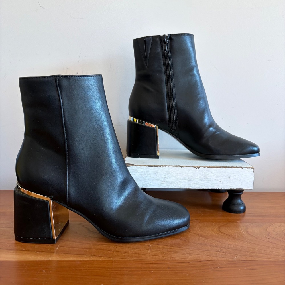 BCBGeneration Sandra Black Gold Trim Block Heel Ankle Boots GN249901 Womens 5M